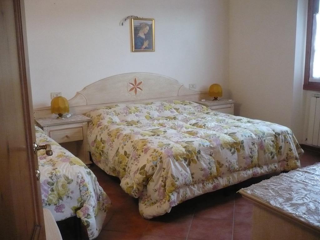 Vila Agriturismo La Ripa Reggello Pokoj fotografie